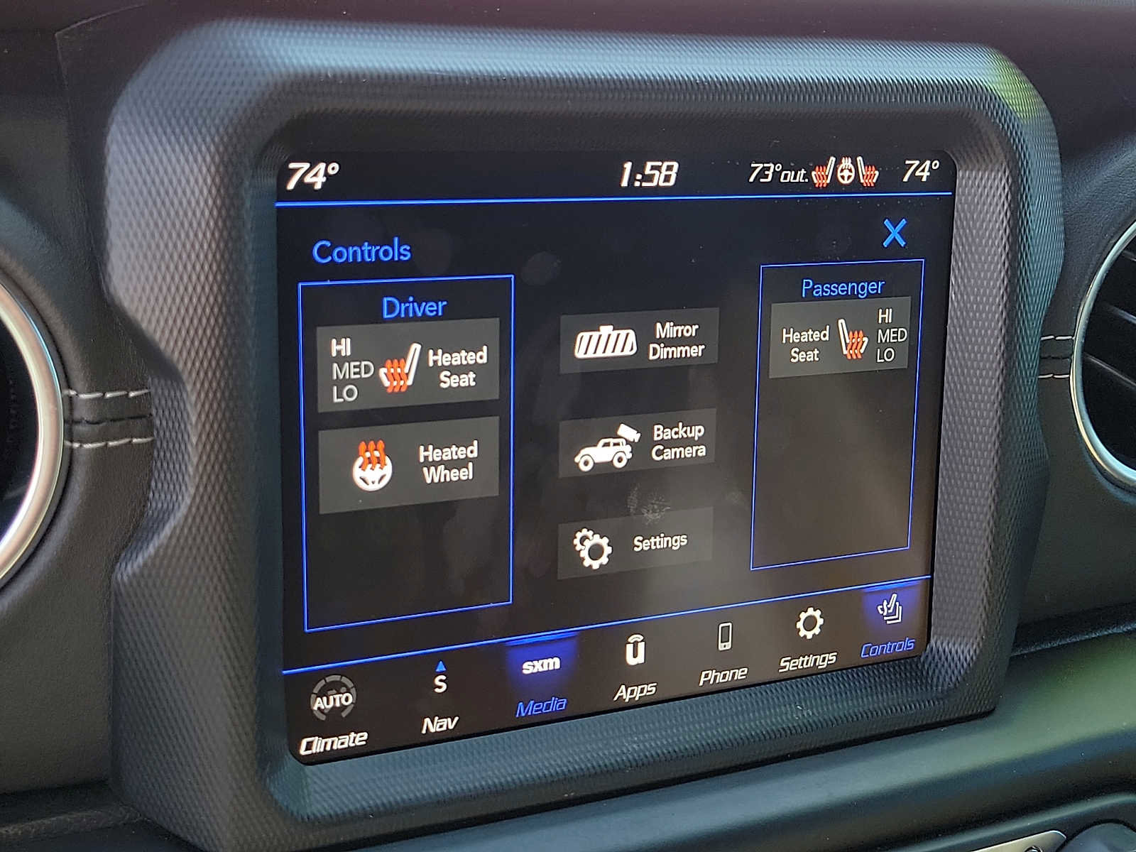 Used 2023 Jeep Wrangler Sahara w/ Cold Weather Group image 26