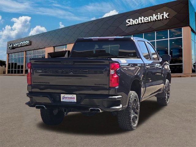 Used 2024 Chevrolet Silverado 1500 Custom Trail Boss w/ LPO, Dark Essentials Package image 6