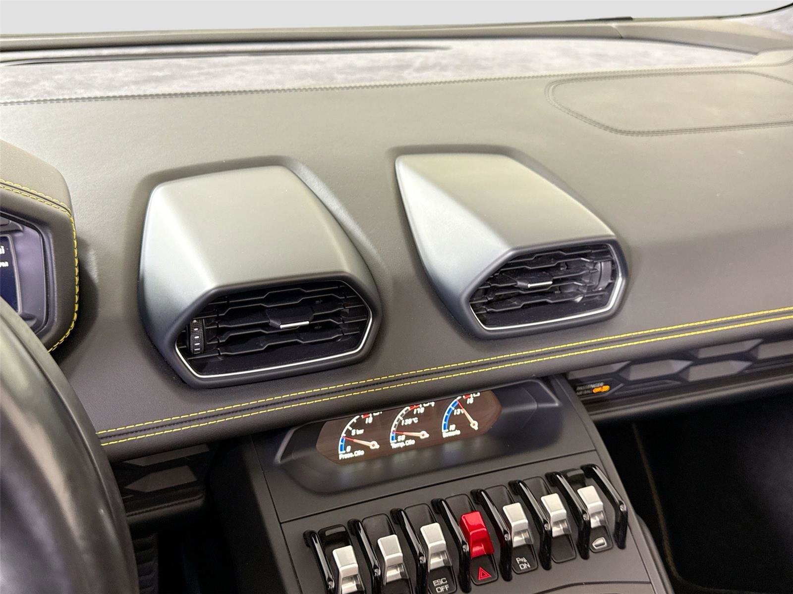 Used 2017 Lamborghini Huracan LP 610-4 image 18