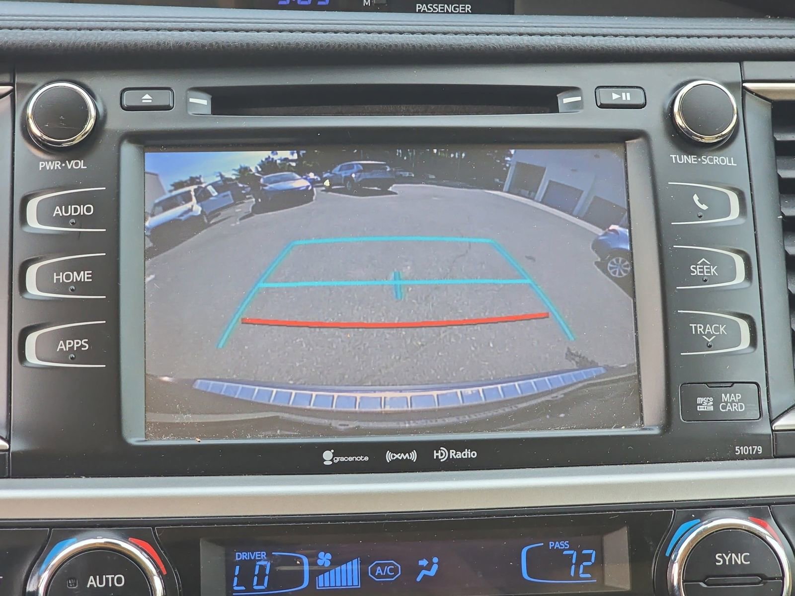 Used 2017 Toyota Highlander XLE image 31