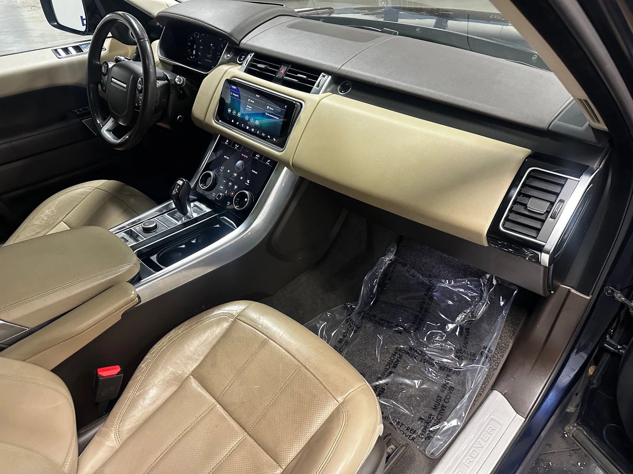 Used 2019 Land Rover Range Rover Sport HSE image 24