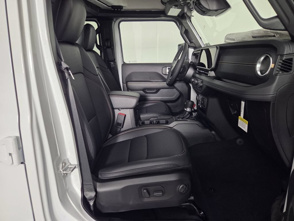 New 2026 Jeep Gladiator Sport AWD/4WD image 20