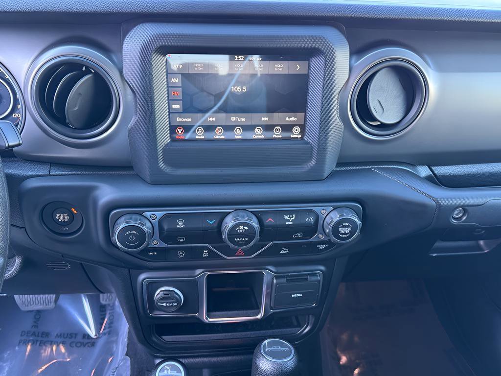 Used 2022 Jeep Gladiator Sport AWD/4WD image 7