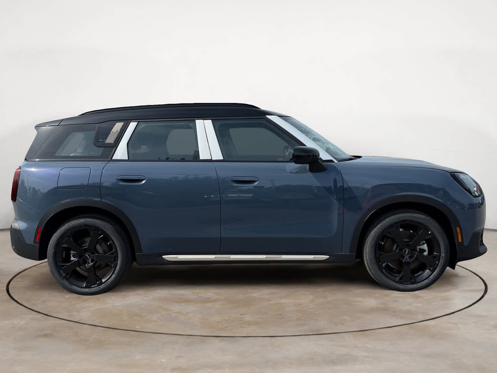 New 2026 MINI Cooper Countryman SE AWD/4WD image 2
