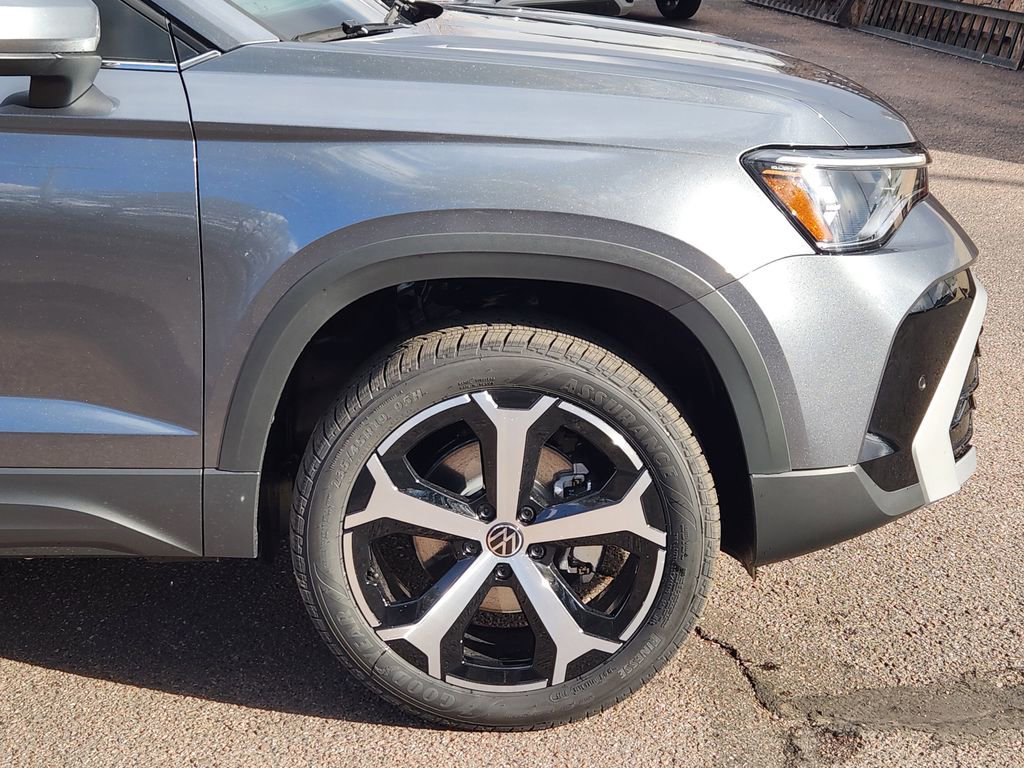 New 2026 Volkswagen Taos SEL AWD/4WD image 29
