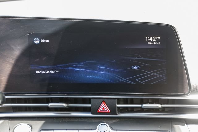 Certified 2022 Hyundai Elantra Limited FWD image 14
