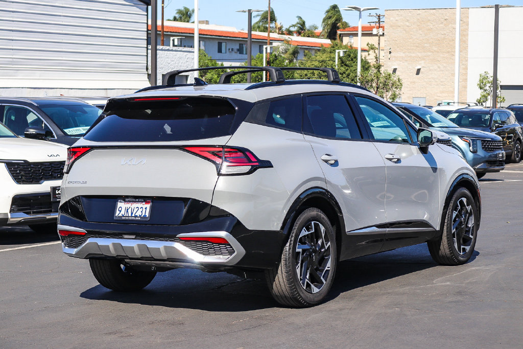 Certified 2024 Kia Sportage SX FWD image 4