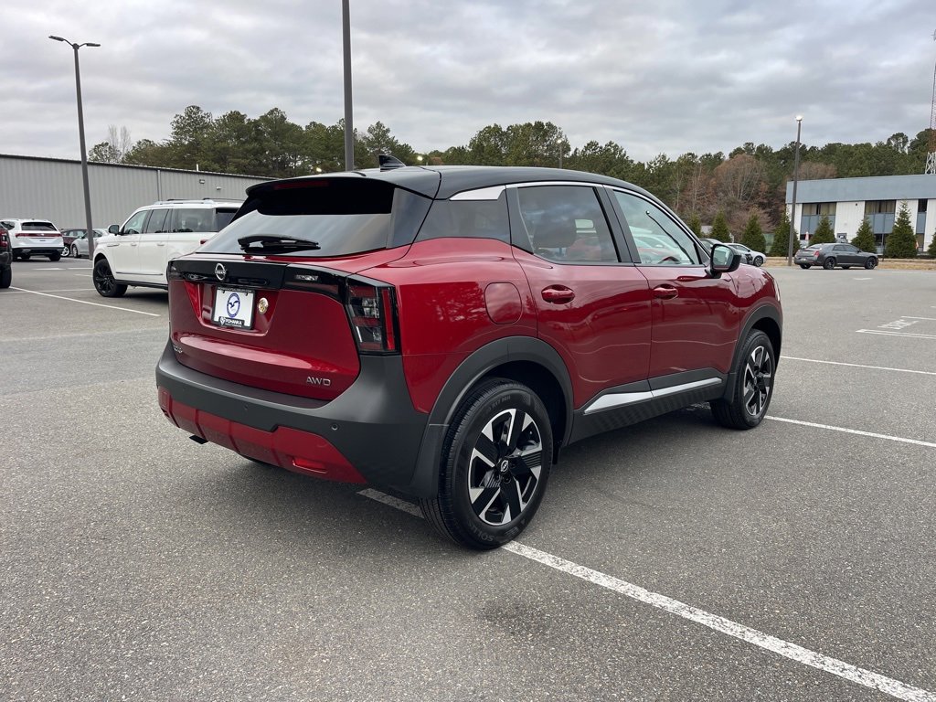 Used 2025 Nissan Kicks SV image 5