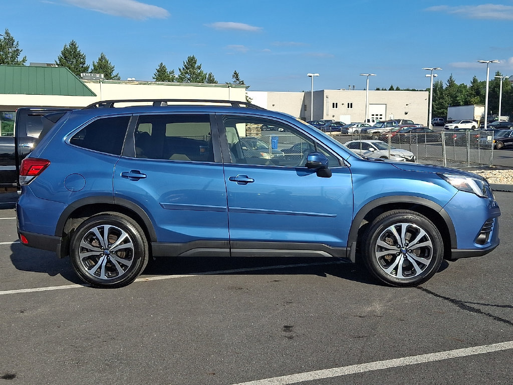 Used 2024 Subaru Forester Limited AWD/4WD image 7