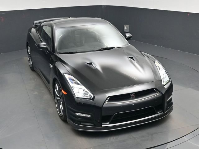 Used 2012 Nissan GT-R Premium image 26