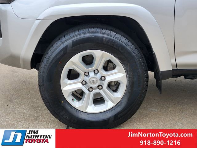 Used 2024 Toyota 4Runner SR5 image 12
