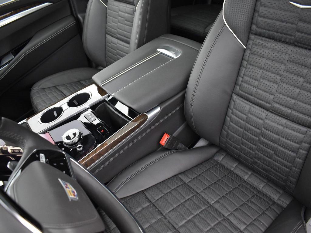 Certified 2025 Cadillac Escalade Sport Platinum w/ LPO, Floor Liner Package image 12