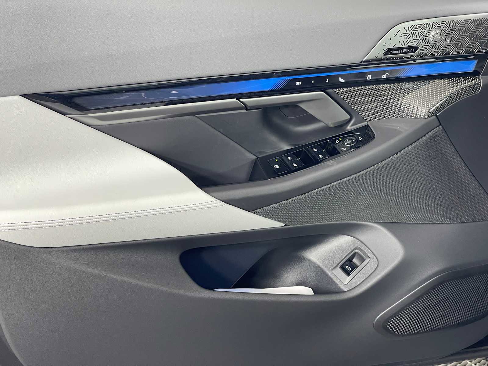 New 2025 BMW i5 M60 w/ Premium Package image 20