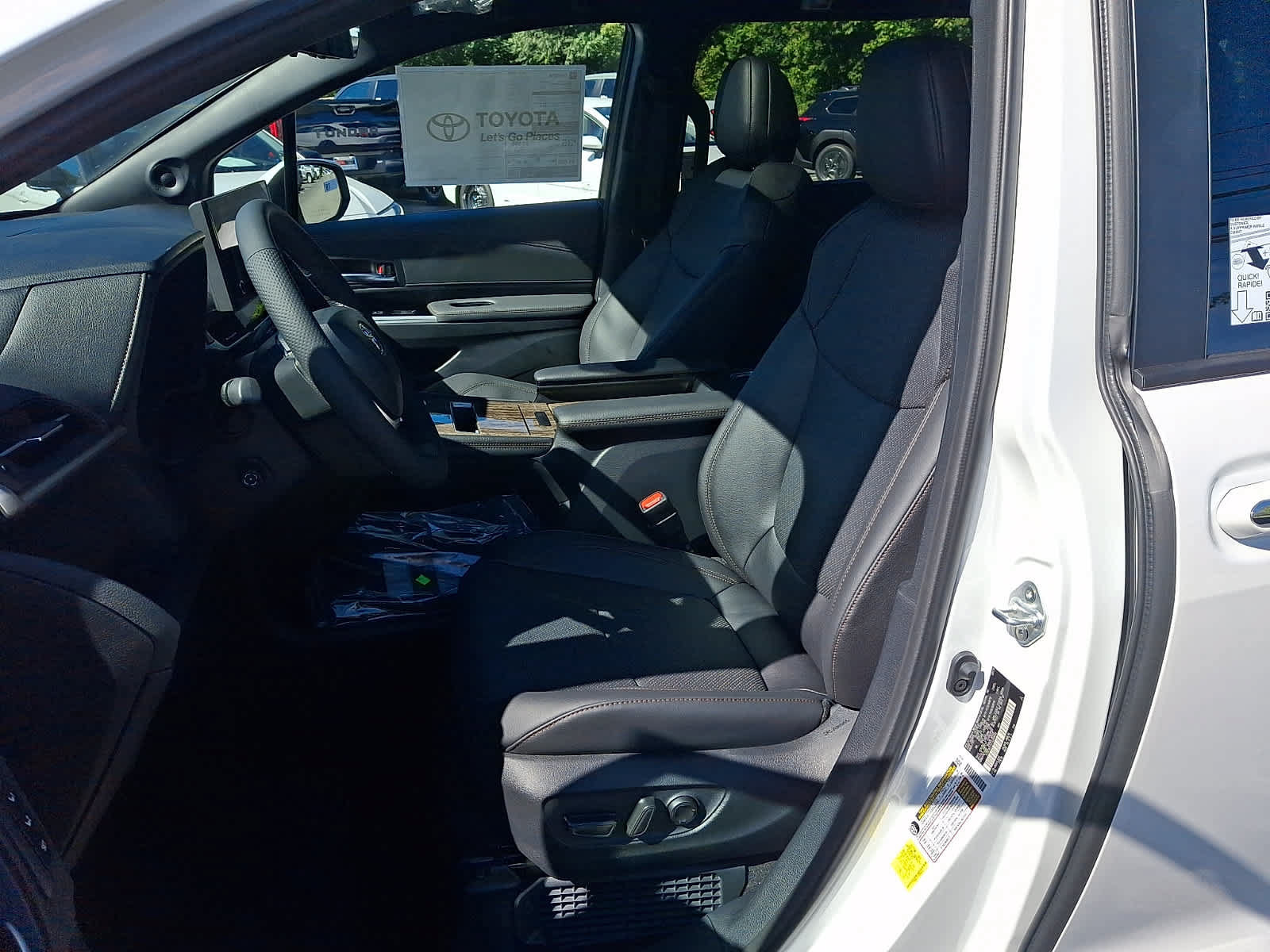 New 2026 Toyota Sienna Platinum AWD/4WD image 12
