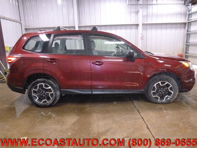 Used 2017 Subaru Forester 2.5i image 5