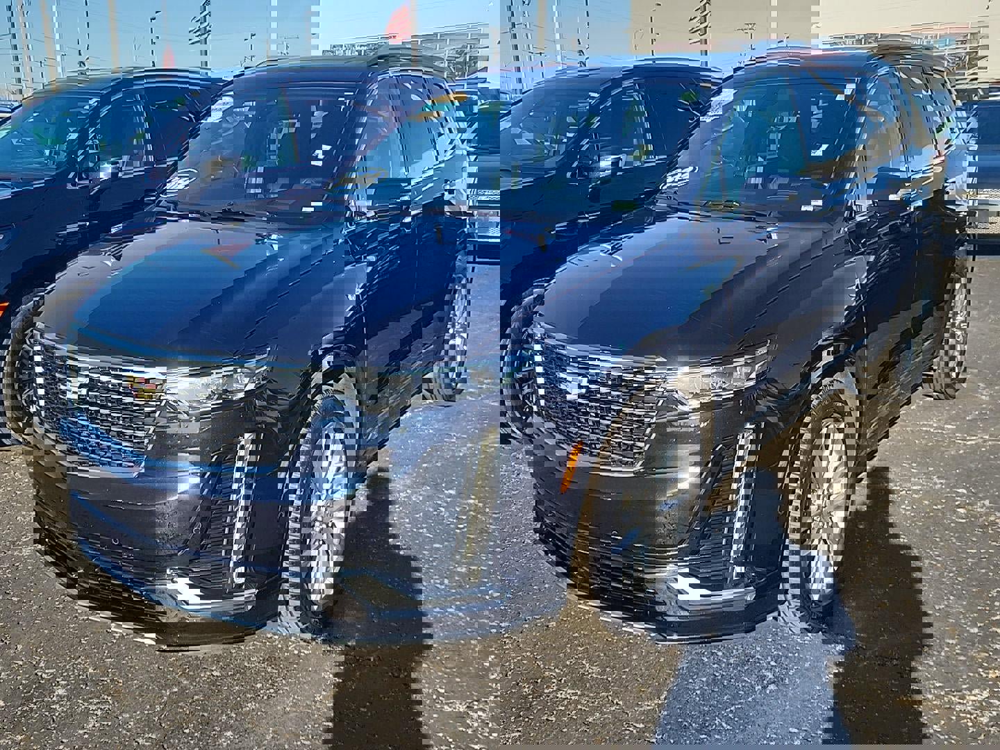 Used 2022 Cadillac XT6 Premium Luxury w/ Technology Package image 3