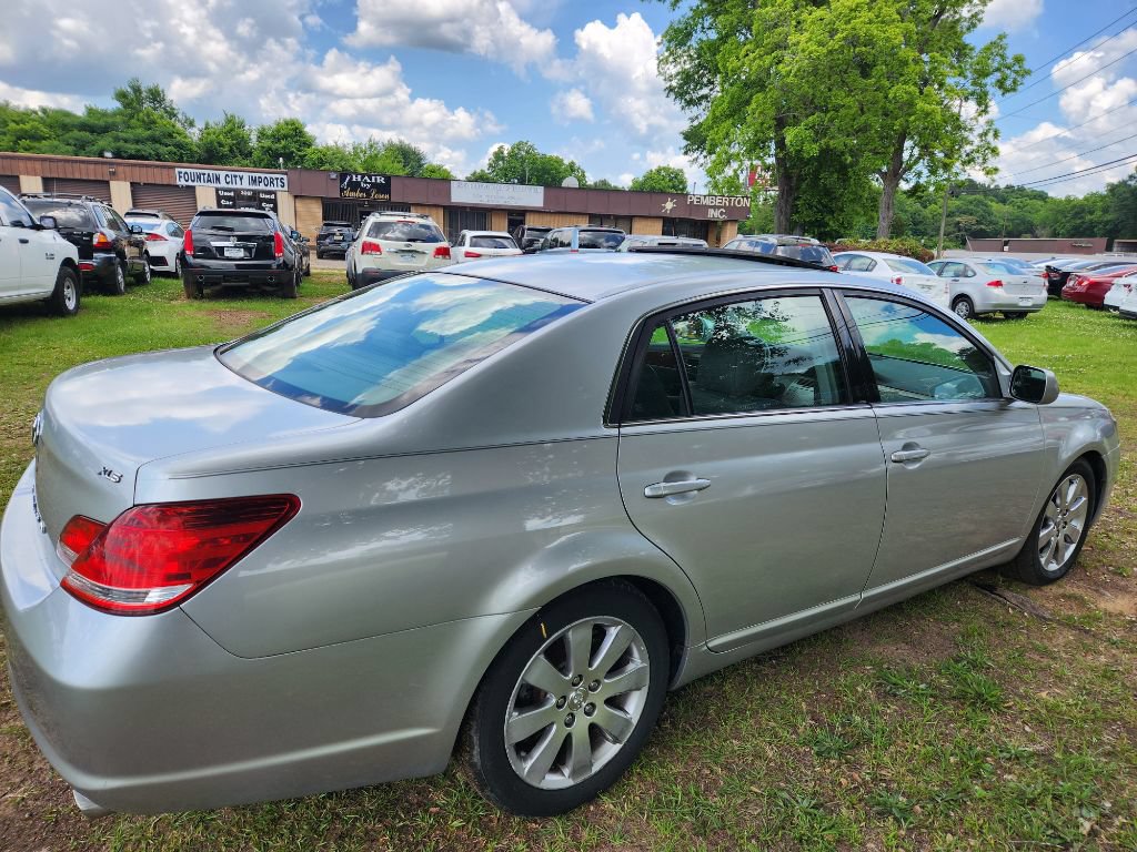 Used 2005 Toyota Avalon Limited FWD image 7