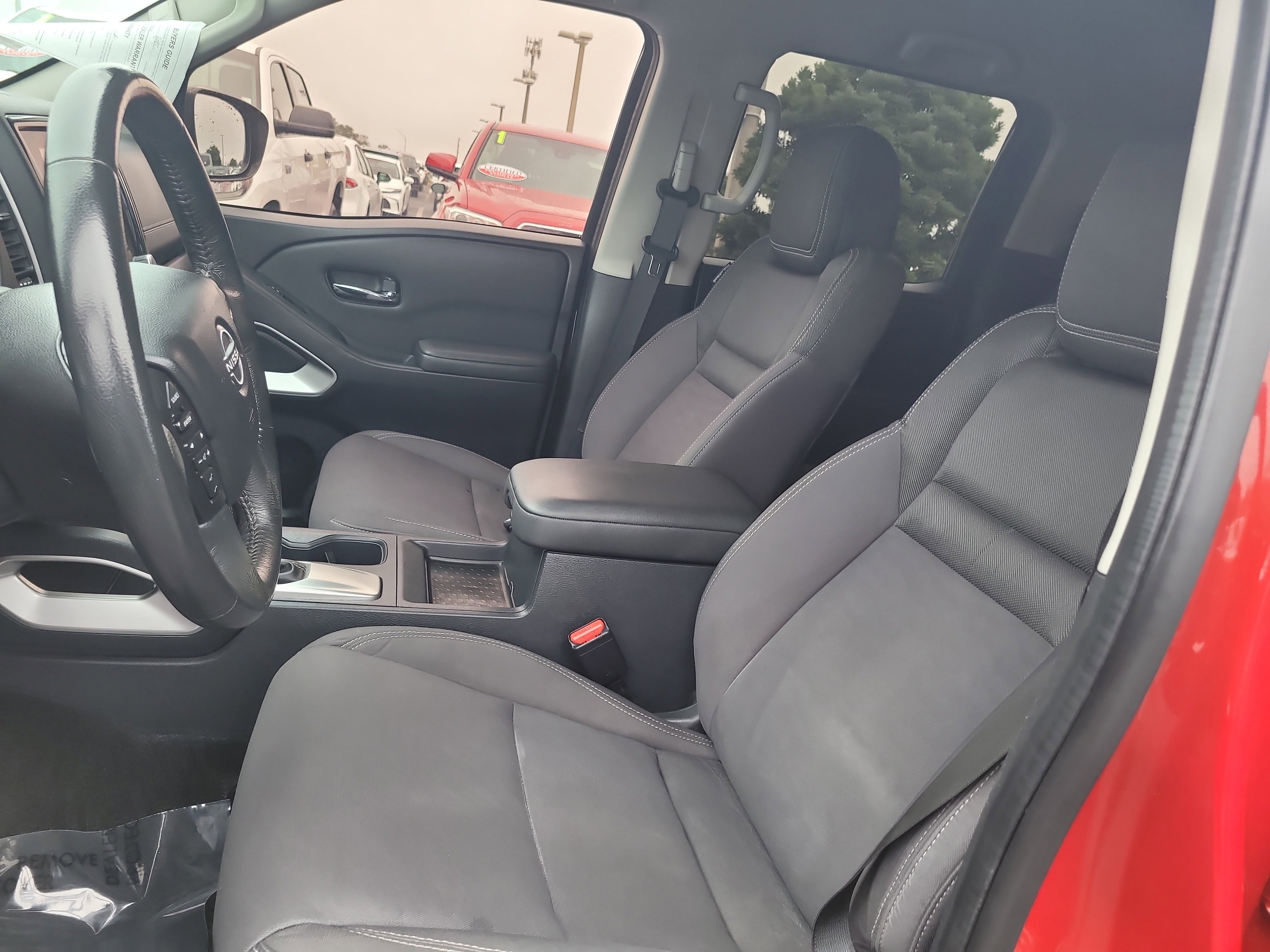 Used 2022 Nissan Frontier SV image 21