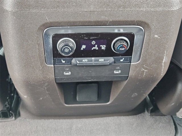 Used 2021 Chevrolet Tahoe LT w/ LT Signature Package image 30