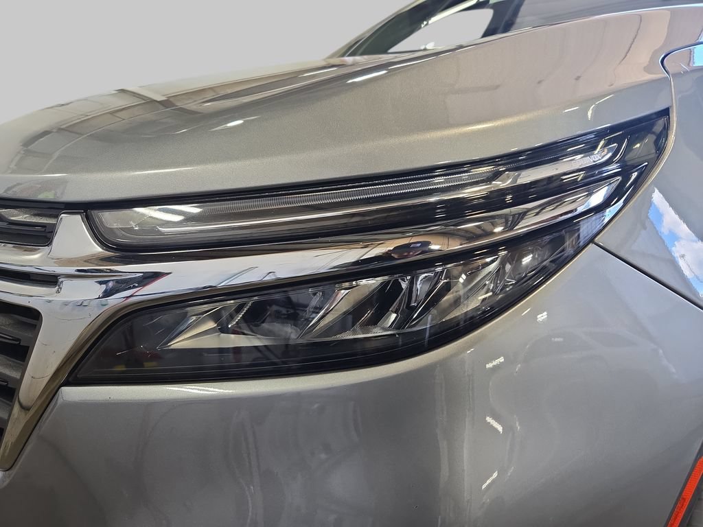 Used 2024 Chevrolet Equinox LT AWD/4WD image 34