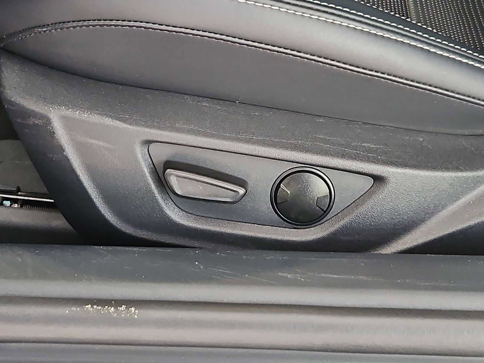 Used 2024 Ford Mustang Premium image 16