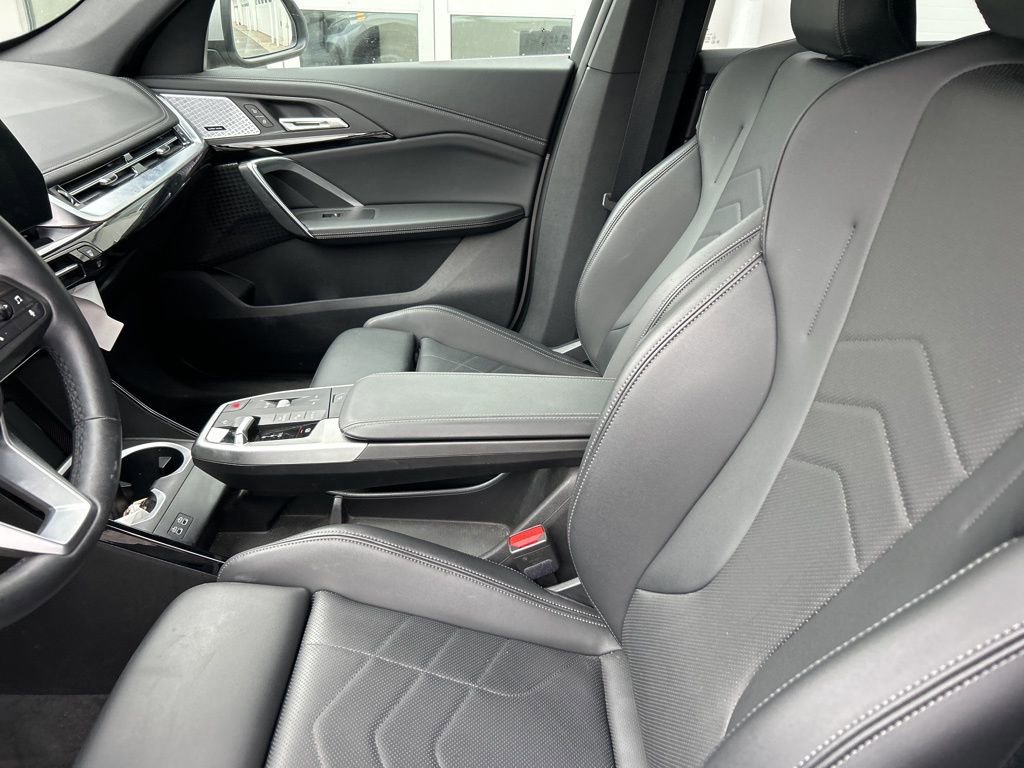 Used 2025 BMW X1 xDrive28i w/ Premium Package image 10