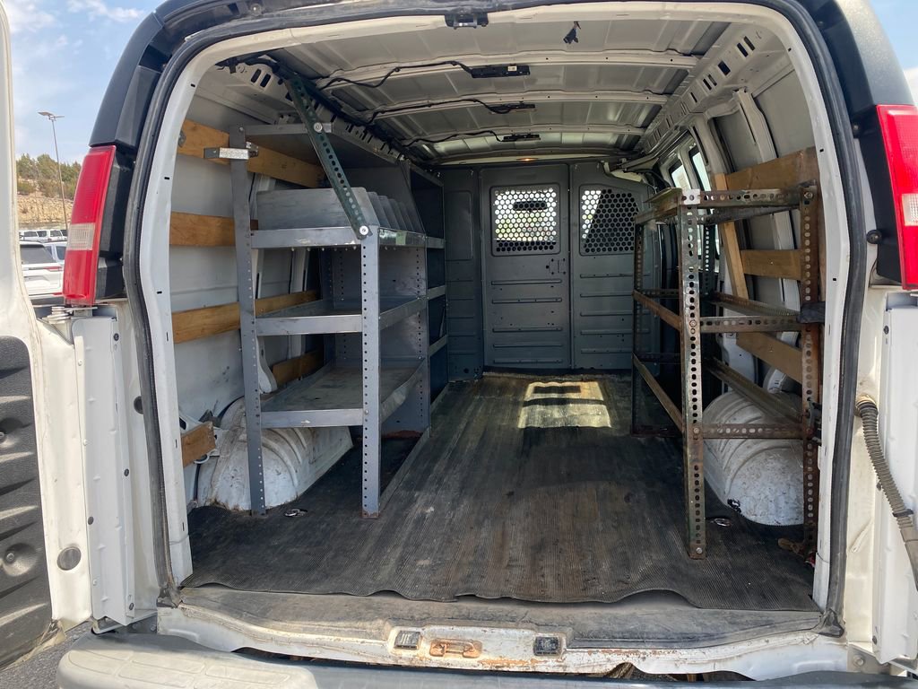 Used 2018 GMC Savana 2500 w/ Driver Convenience Package image 28