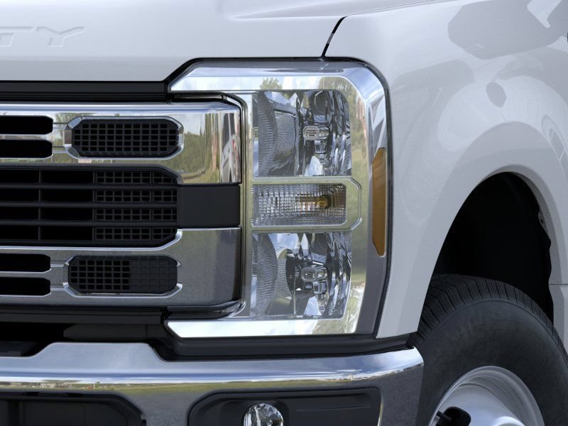 New 2026 Ford F350 XL w/ XL Chrome Package AWD/4WD image 18