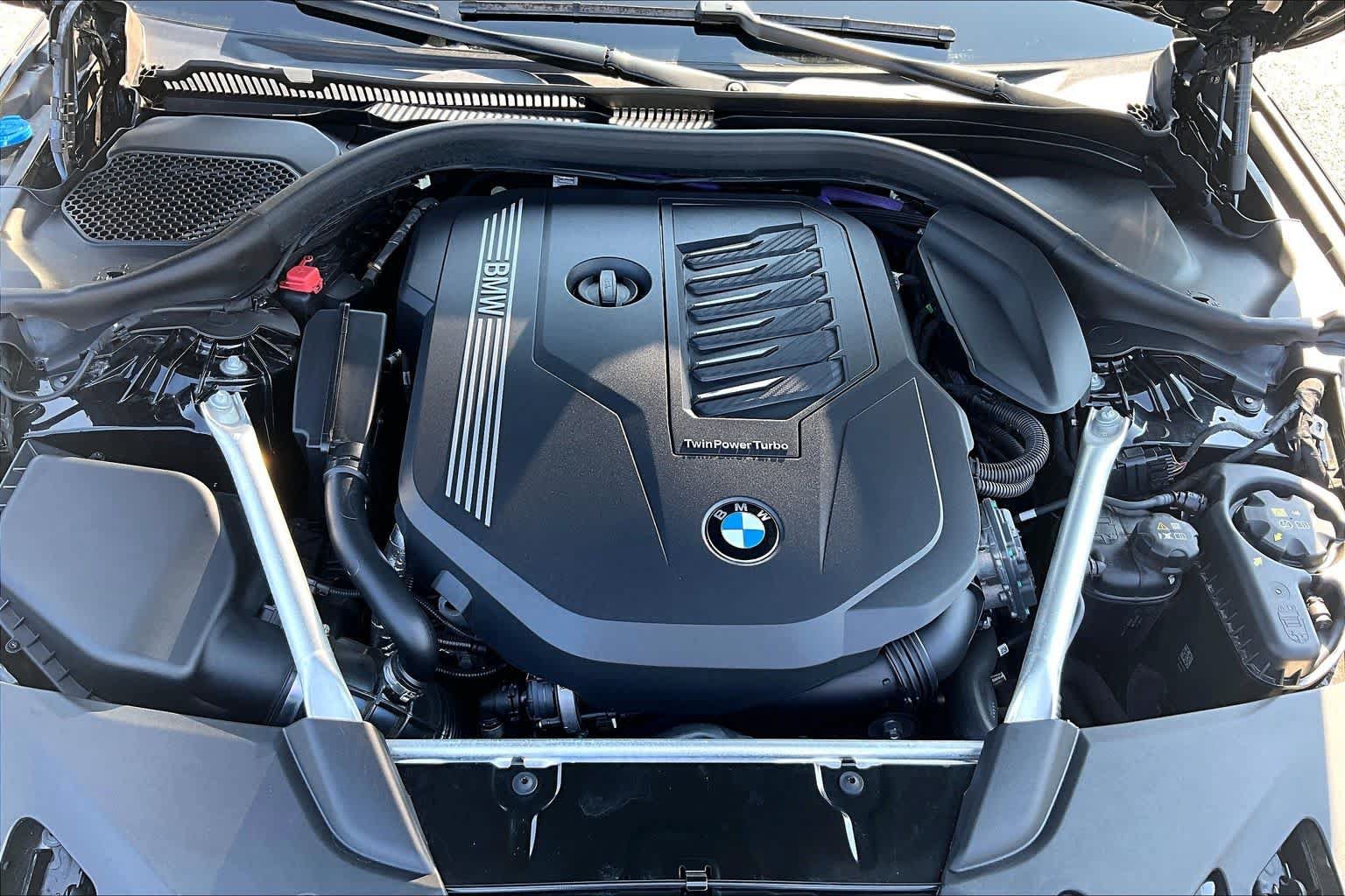 Used 2023 BMW 540i w/ Premium Package RWD image 33