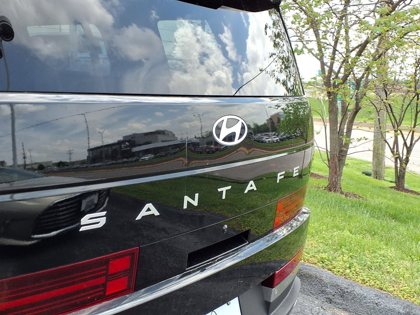 Used 2024 Hyundai Santa Fe Limited image 28