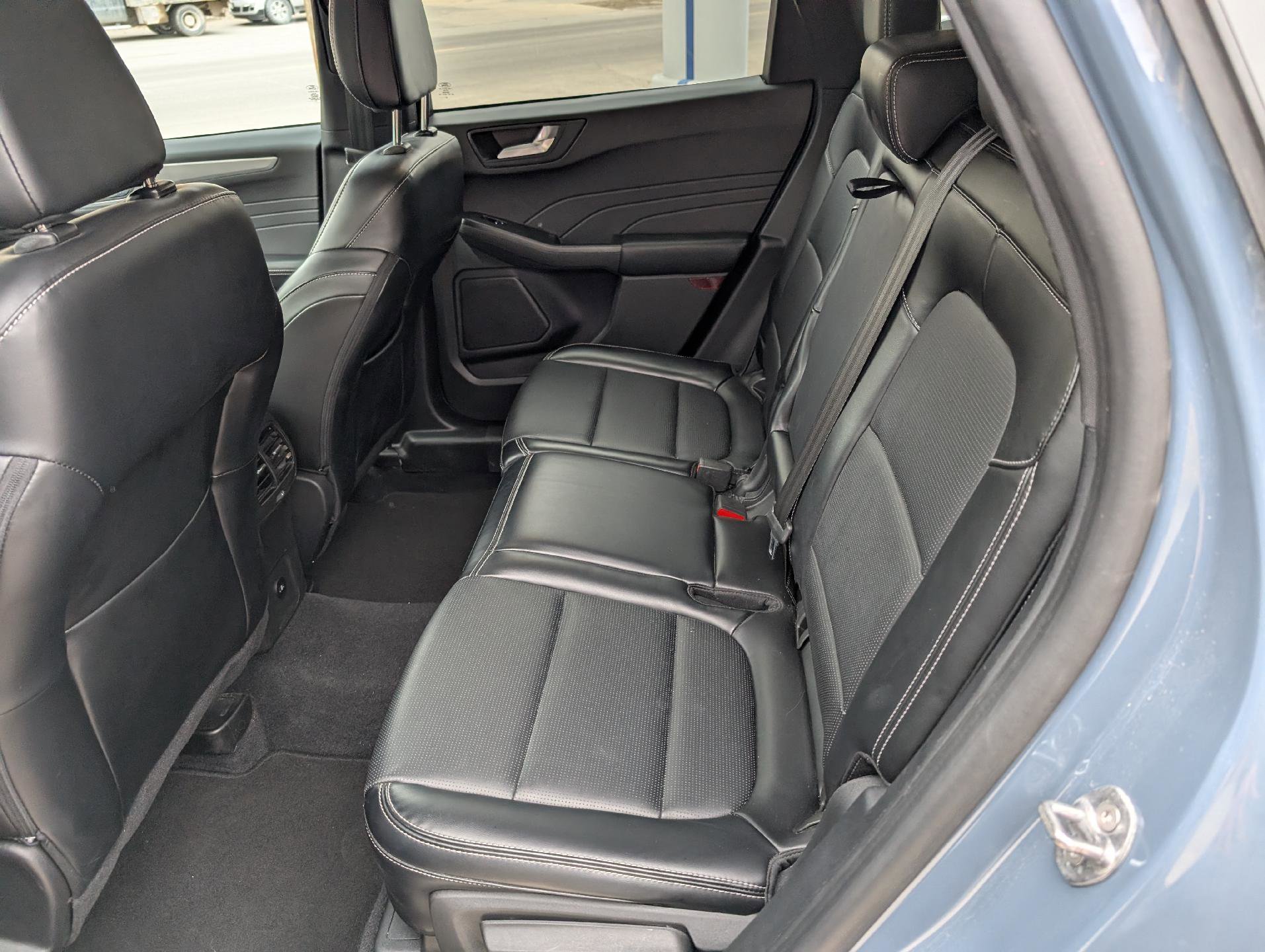 Used 2024 Ford Escape Platinum image 12