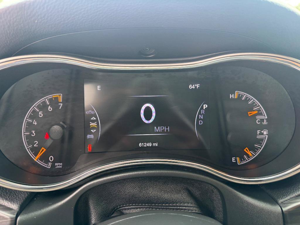 Used 2019 Jeep Grand Cherokee Laredo AWD/4WD image 18