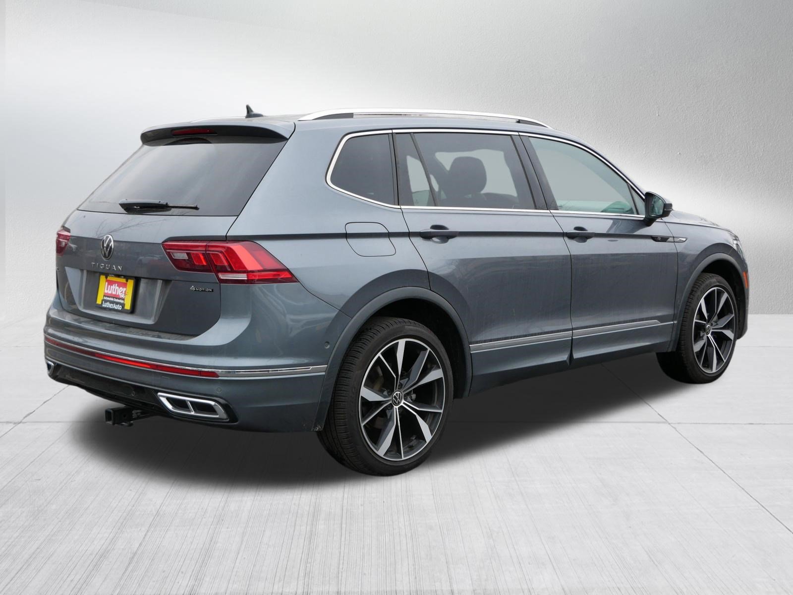 Used 2022 Volkswagen Tiguan SEL R-Line image 7