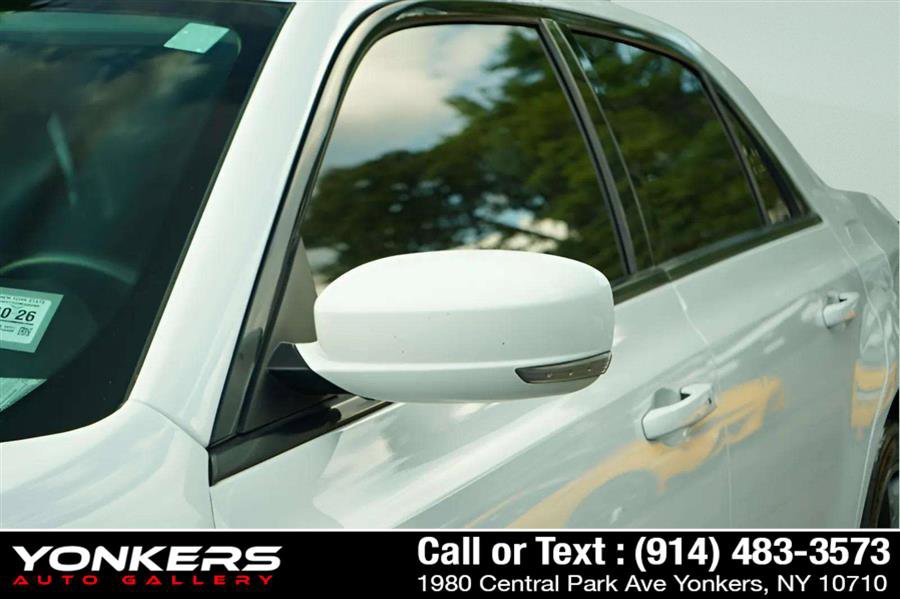 Used 2021 Chrysler 300 Touring L image 28