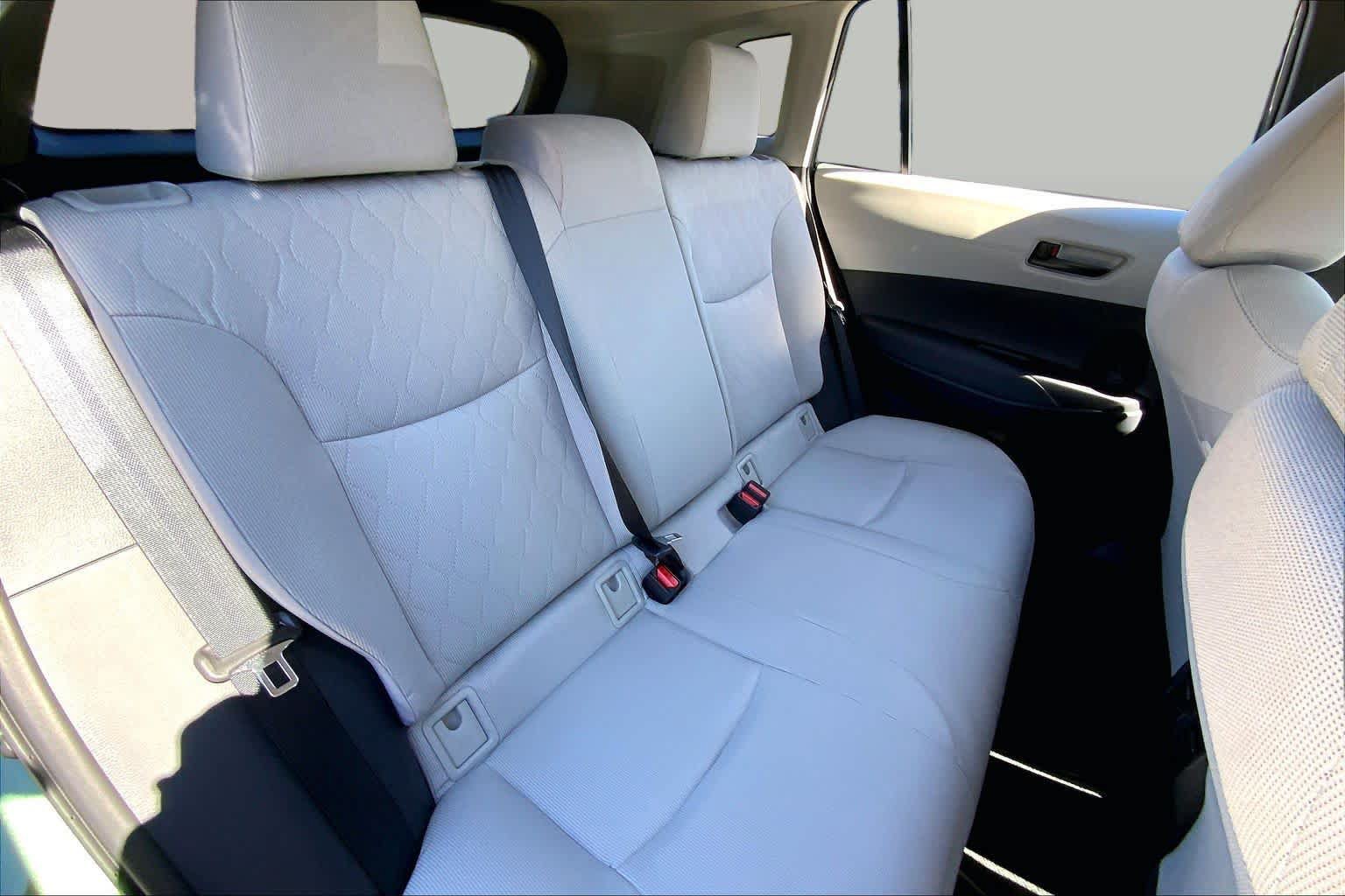 Used 2026 Toyota Corolla Cross LE FWD image 19