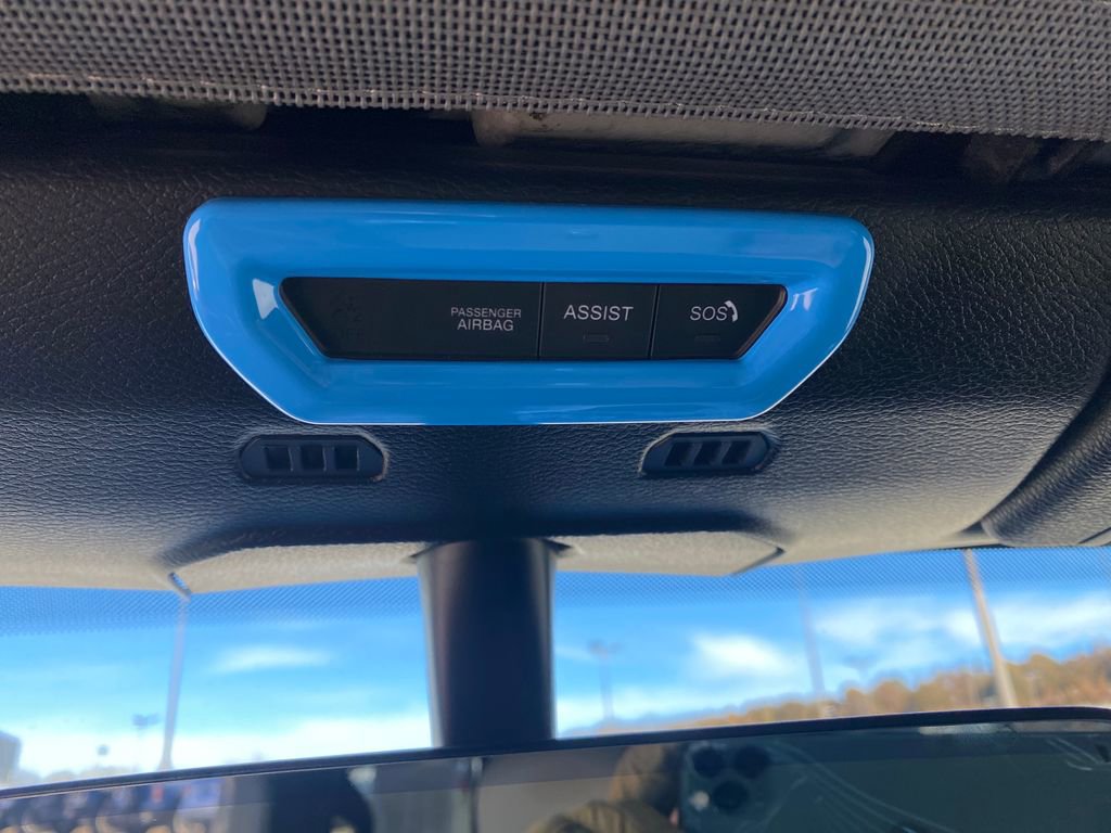 Used 2022 Jeep Wrangler Unlimited Sahara AWD/4WD image 40