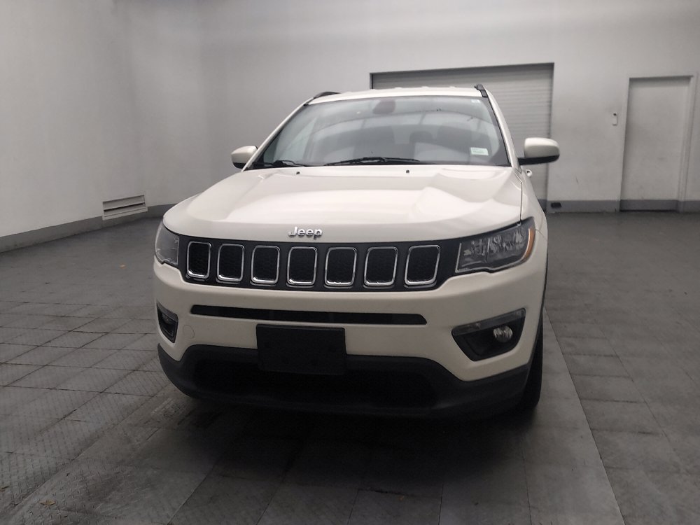 Used 2017 Jeep Compass Latitude w/ Cold Weather Group AWD/4WD image 15