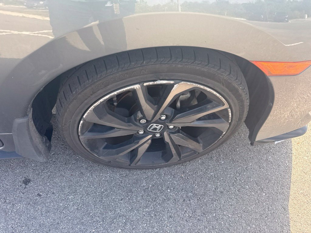 Used 2019 Honda Civic Sport Touring image 11