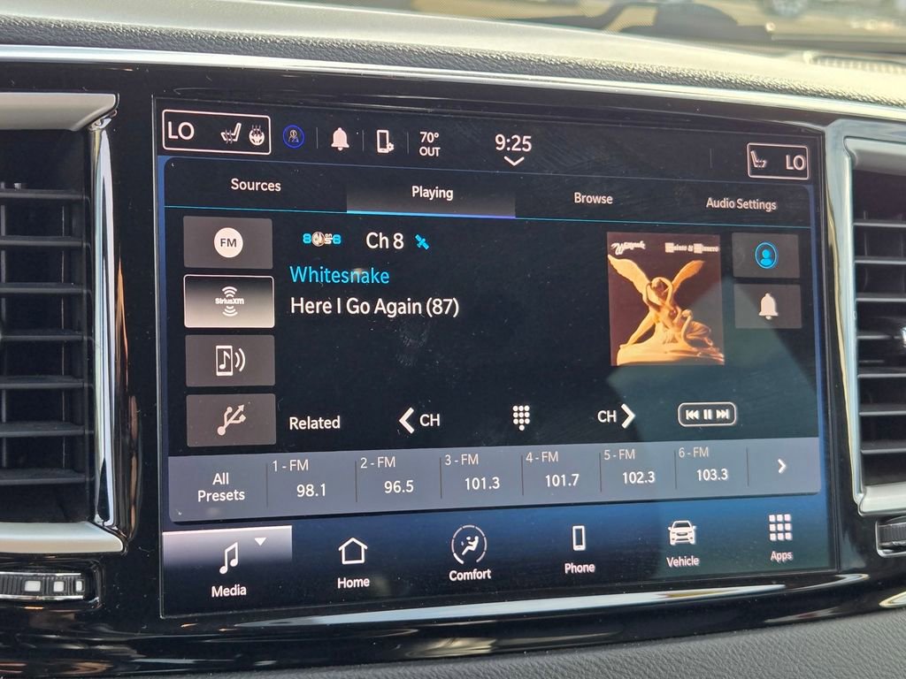 Used 2022 Chrysler Pacifica Touring-L image 22