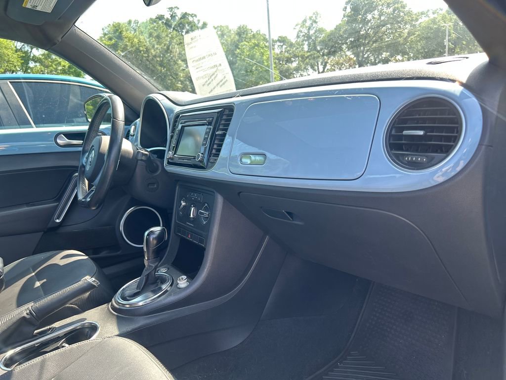 Used 2013 Volkswagen Beetle 2.5 FWD image 14