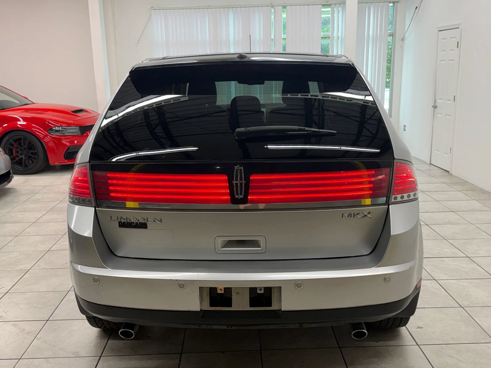 Used 2010 Lincoln MKX 2WD image 8