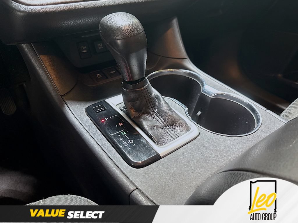 Used 2019 Toyota Highlander LE FWD image 18