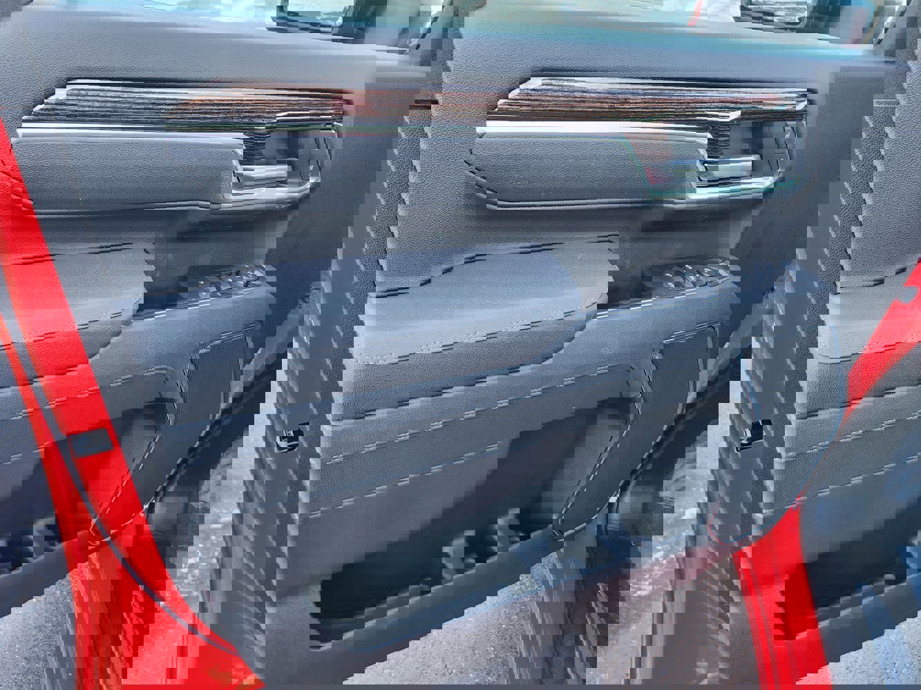 New 2026 GMC Sierra 2500 SLE w/ SLE Value Package; image 24