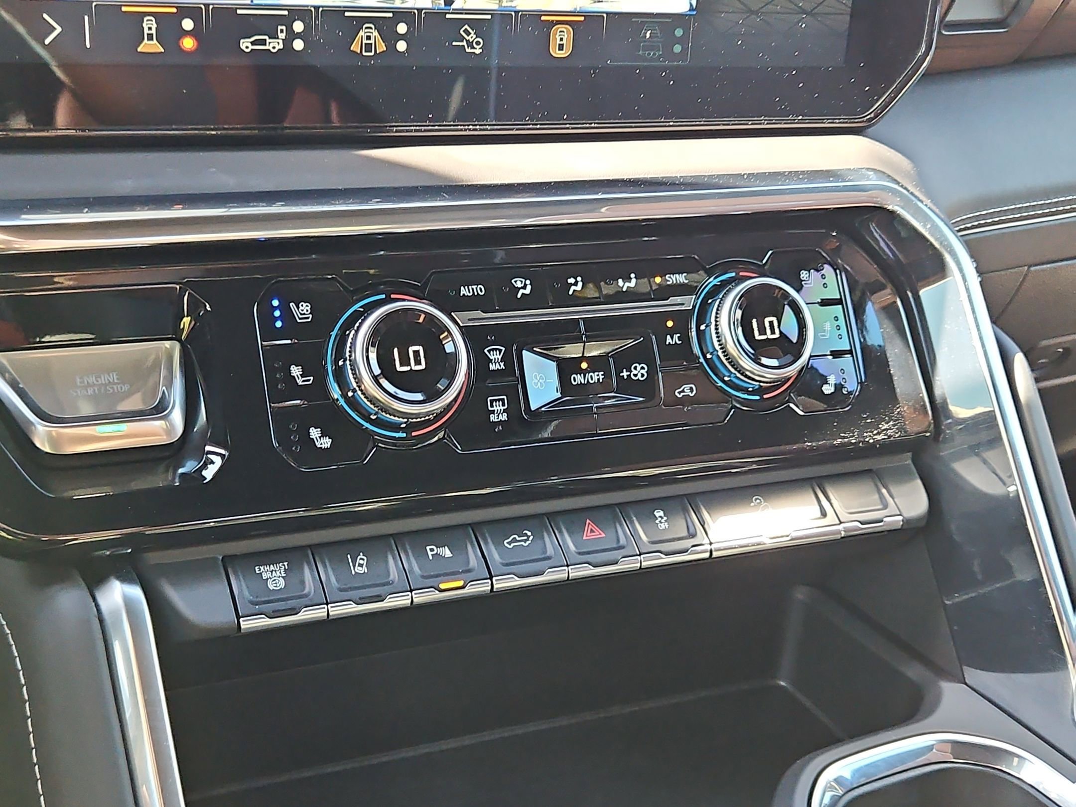 Certified 2024 GMC Sierra 2500 Denali Ultimate image 21