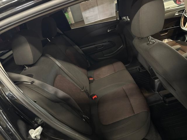 Used 2019 Chevrolet Sonic LT w/ Convenience Package FWD image 23