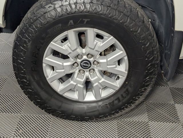Used 2022 Nissan Frontier SV w/ Technology Package image 8