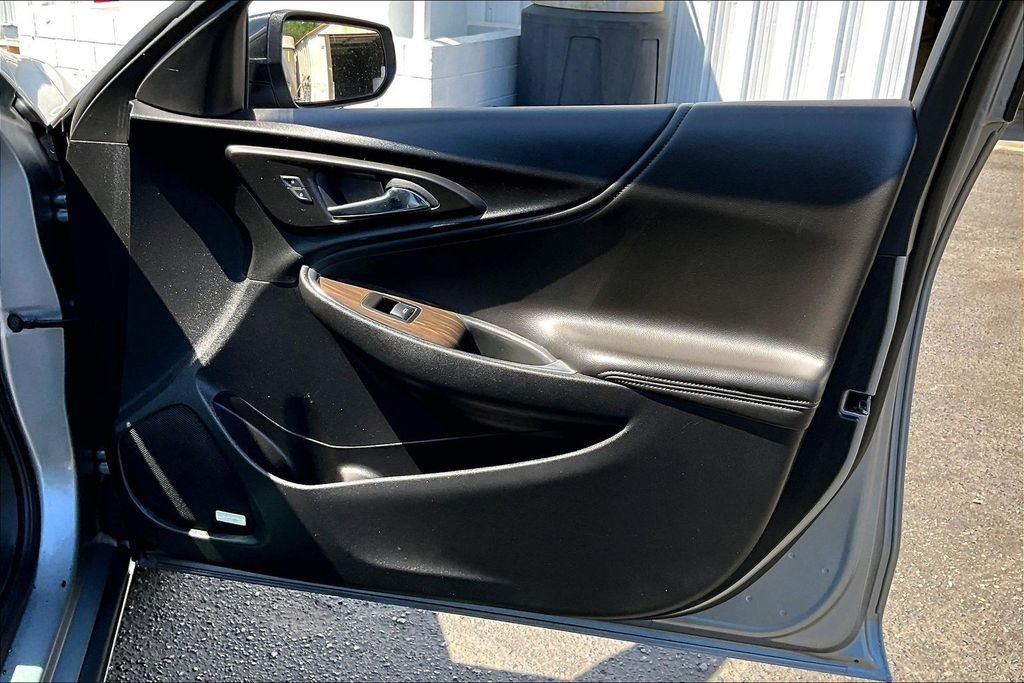 Used 2024 Chevrolet Malibu LT FWD image 26