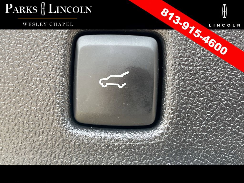 Used 2025 Ford Escape ST-Line w/ Cold Weather Package image 6