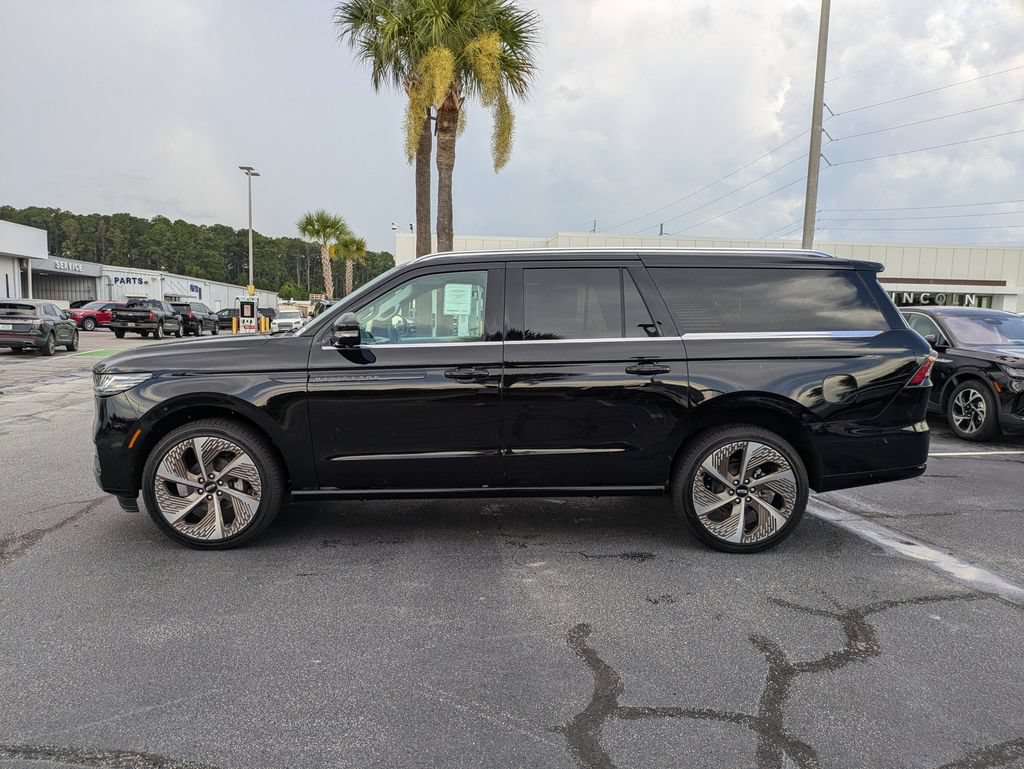New 2027 Lincoln Navigator L Black Label AWD/4WD image 7