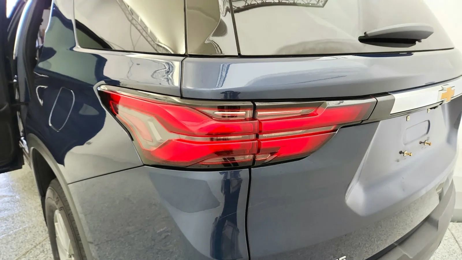 Used 2023 Chevrolet Traverse LT image 15